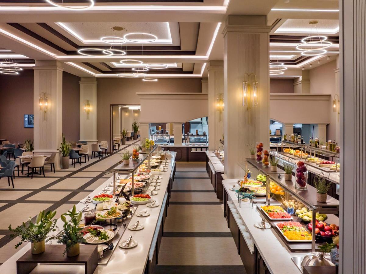 Kings' Valley Medical & Spa Hotel Казанлык Экстерьер фото The buffet at the hotel