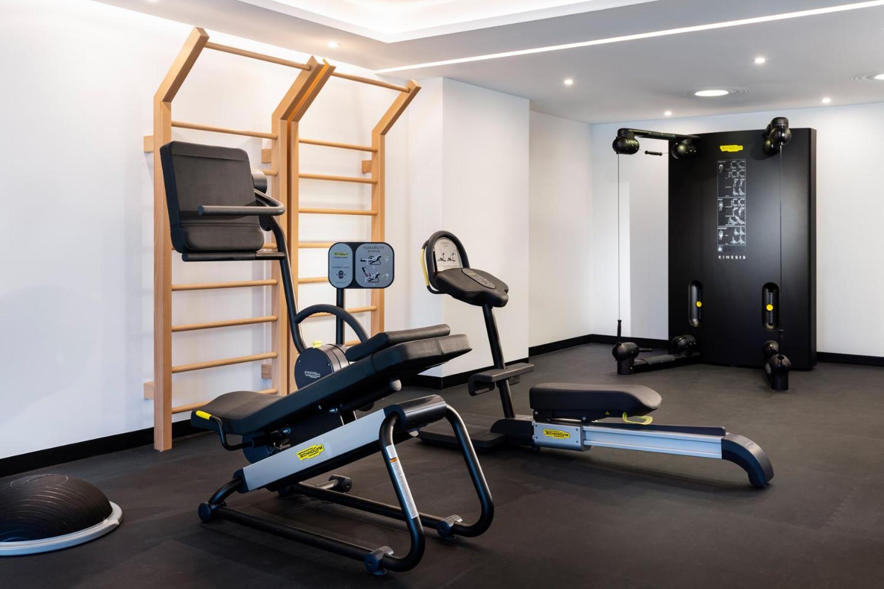 Kings' Valley Medical & Spa Hotel Казанлык Экстерьер фото Technogym Wellness Center